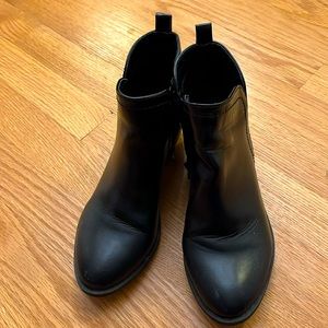Women’s black Booties